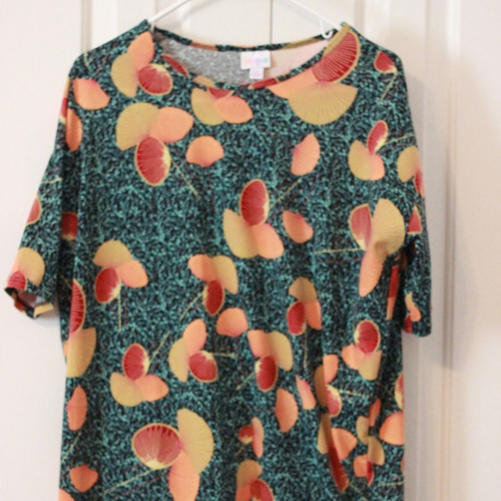 LulaRoe Irma Tunic XS